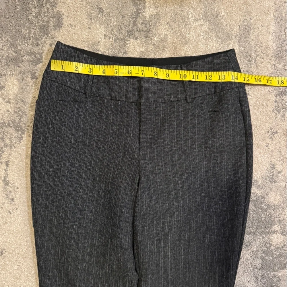 Apt.9 Petite Short Gray Pinstripe Cropped Pants